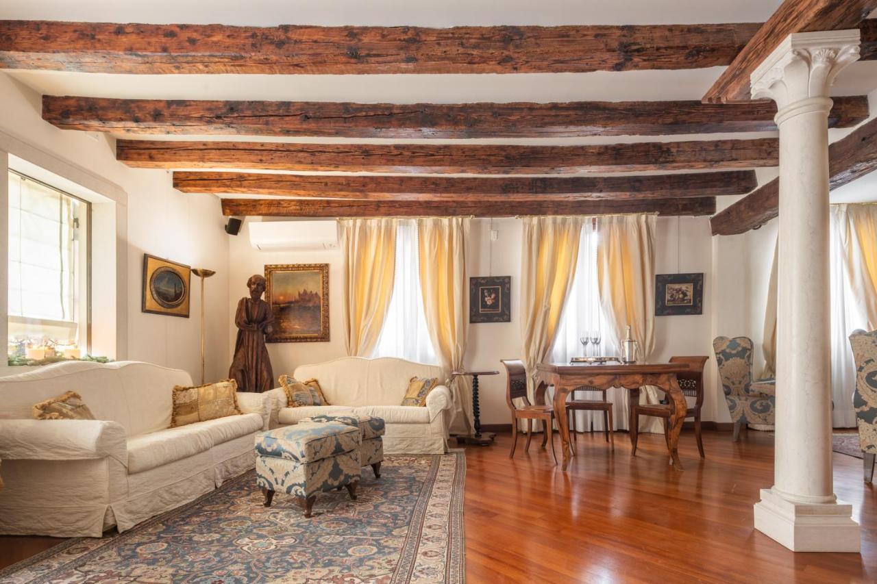 Garden Mansion With Private Mooring R&r Lejlighed Venedig