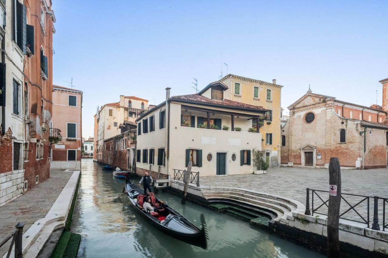 Garden Mansion With Private Mooring R&r * Venedig